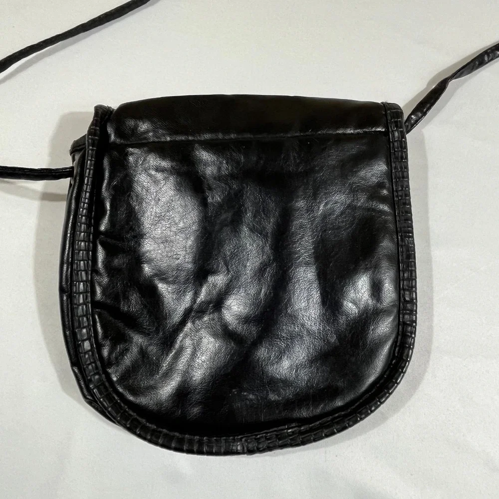 Vintage Pacific Connections Black Faux Leather‎ Crossbody Bag Made in Taiwan 90s